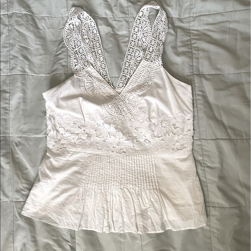 EUC J.Crew COLLECTION side zip cotton top with embroidery, pleats, lace. Size 4